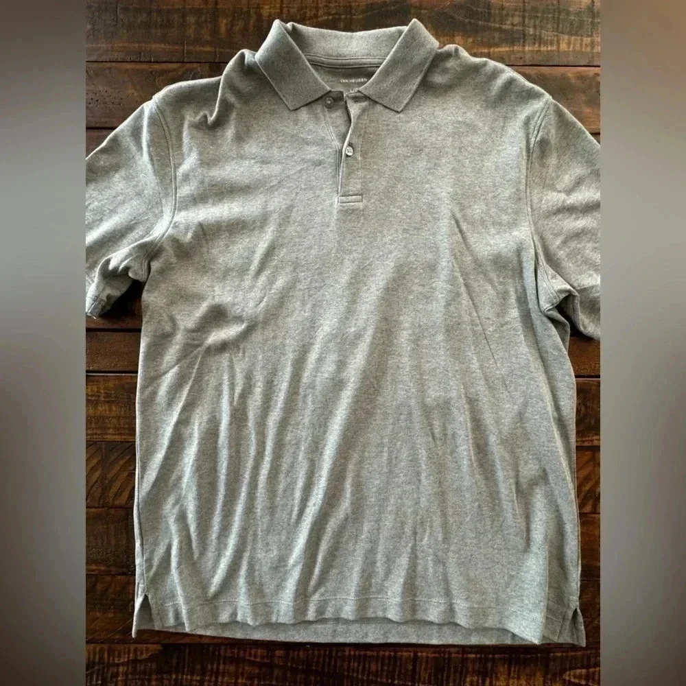 Men’s Van Heusen polo large / A15